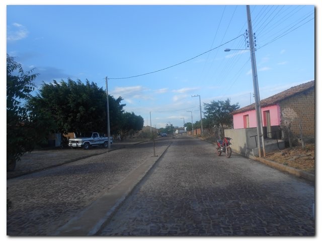 Dr. Moura amplia calçamento no Povoado Roque - Imagem 5