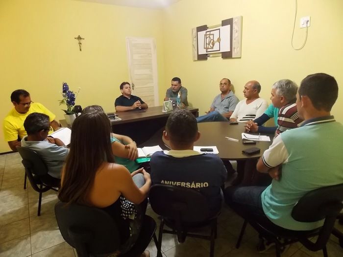 PREFEITO APOLINÁRIO SE REÚNE  COM SECRETARIOS MUNICIPAIS PARA DISCUTIREM QUESTÕES ADMINISTRATIVAS - Imagem 1