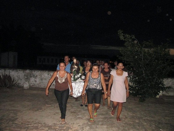 Fieis participam da missa e procissão de encerramento dos festejos de São Francisco em São Félix - Imagem 8