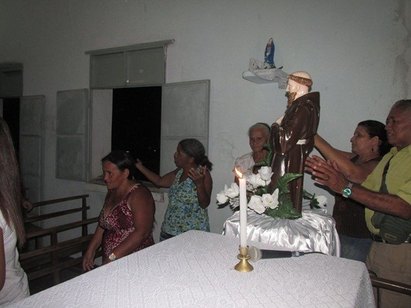 Fieis participam da missa e procissão de encerramento dos festejos de São Francisco em São Félix - Imagem 10