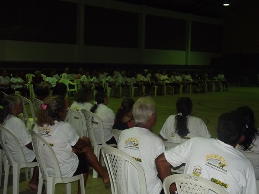 Festa comemora Dia do Idoso em Cajueiro da Praia - Imagem 4