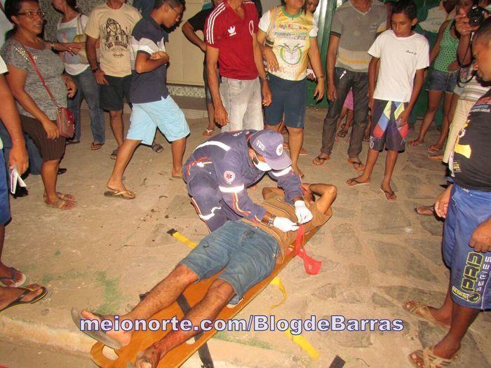 Acidente envolvendo duas motos deixa dois feridos - Imagem 8