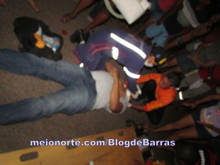 Acidente envolvendo duas motos deixa dois feridos - Imagem 3