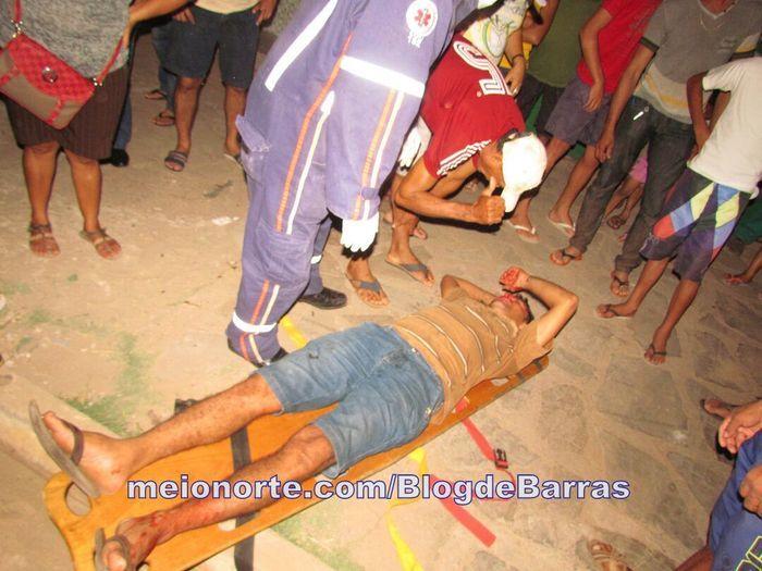 Acidente envolvendo duas motos deixa dois feridos - Imagem 4