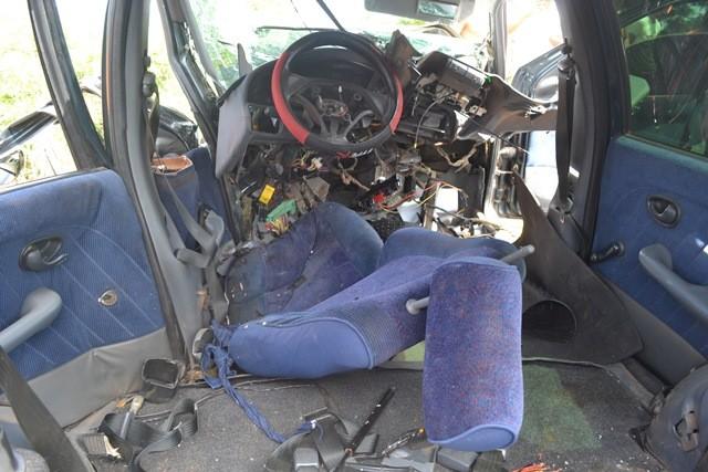 Mãe e filha morrem em grave acidente entre dois veículos no Piauí - Imagem 3