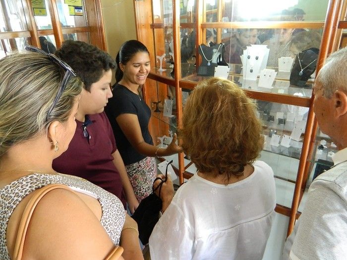 Prefeita recepciona comitiva de portugueses em Pedro II - Imagem 3