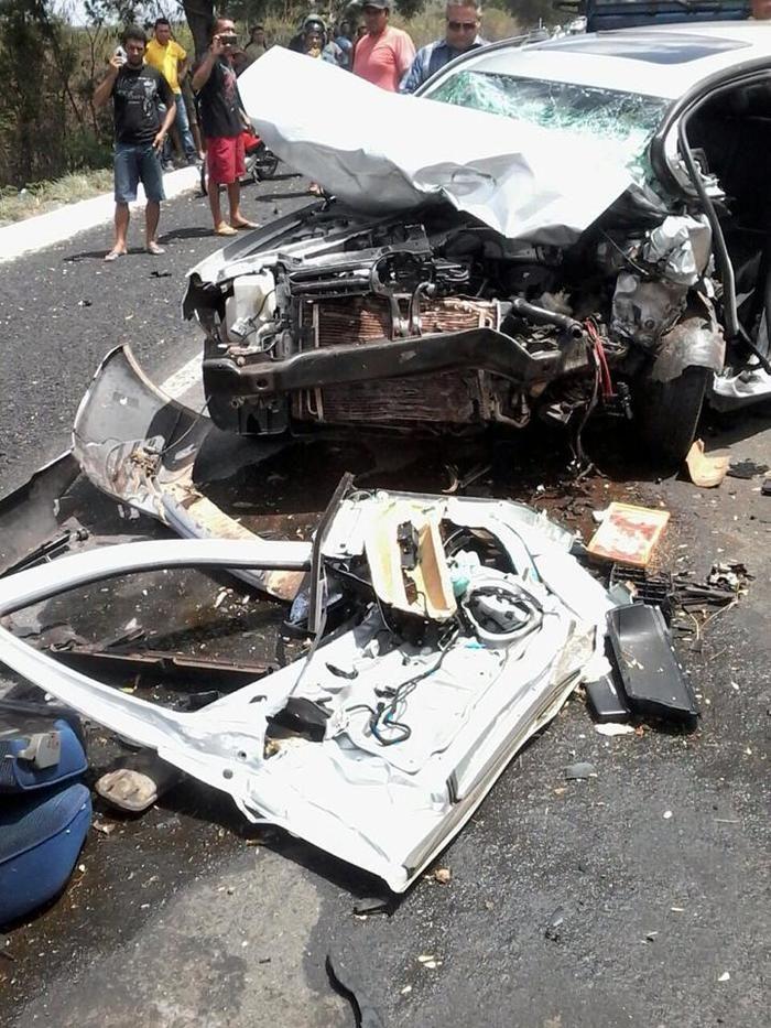 Mãe e filha morrem em grave acidente entre dois veículos no Piauí - Imagem 21
