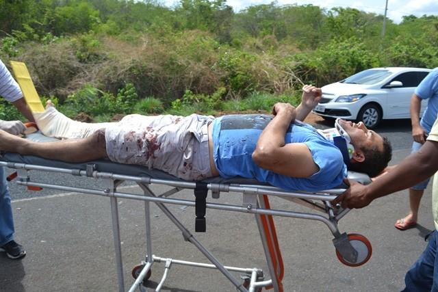 Mãe e filha morrem em grave acidente entre dois veículos no Piauí - Imagem 7