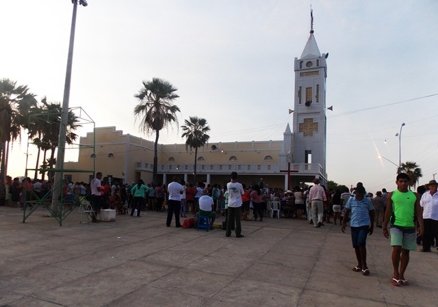 Multidão de fiéis participam do Encontro dos Santos  - Imagem 1
