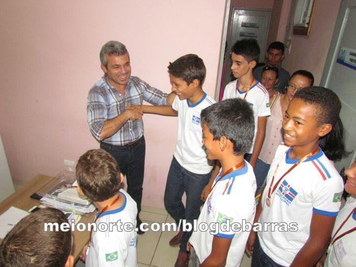 Alunos de escolas municipais ganham medalhas da OBA - Imagem 16