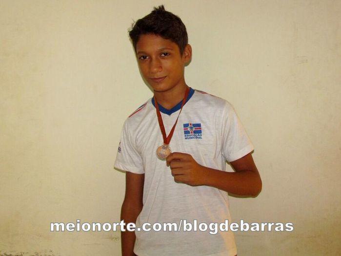 Alunos de escolas municipais ganham medalhas da OBA - Imagem 9