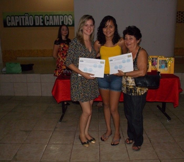 Entrega de certificados para Debutantes participantes do VI Baile - Imagem 37