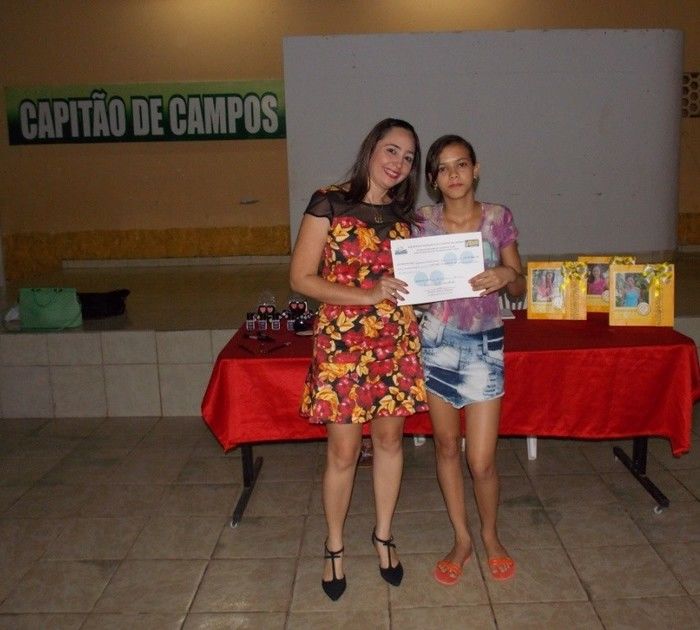 Entrega de certificados para Debutantes participantes do VI Baile - Imagem 38