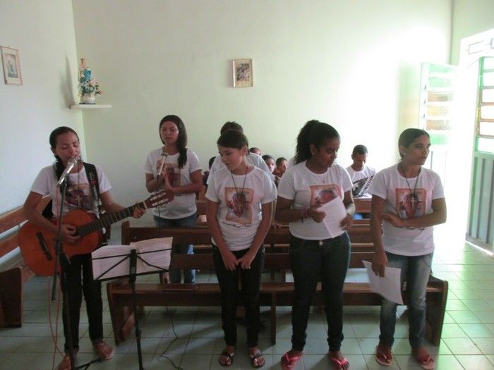 Padre Josifran de água Branca Celebra a Missa de 01 Ano do Falecimento de Francisco Alencar “Chicão”  - Imagem 3