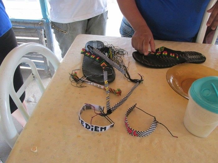 Alunos da Escola Roque Alencar visitam a casa de Recuperação vida verdadeira em Água Branca  - Imagem 10