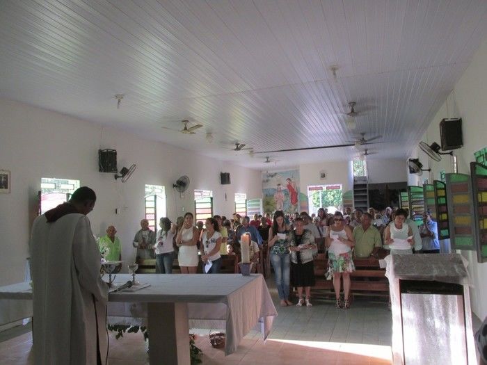 Padre Josifran de água Branca Celebra a Missa de 01 Ano do Falecimento de Francisco Alencar “Chicão”  - Imagem 10