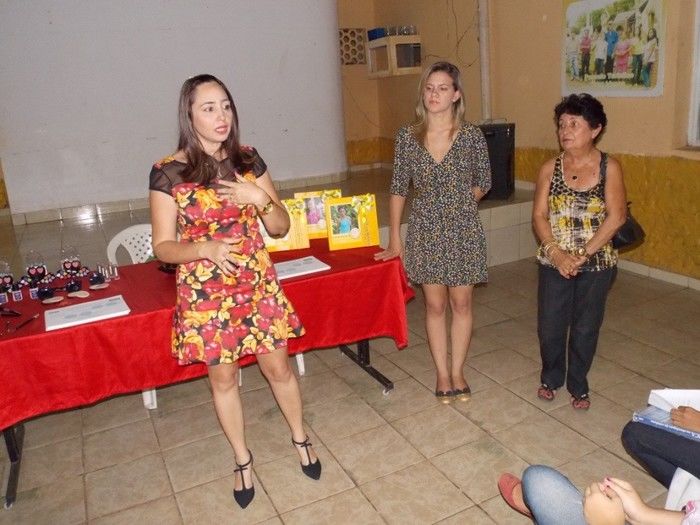 Entrega de certificados para Debutantes participantes do VI Baile - Imagem 9