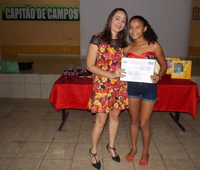 Entrega de certificados para Debutantes participantes do VI Baile - Imagem 30