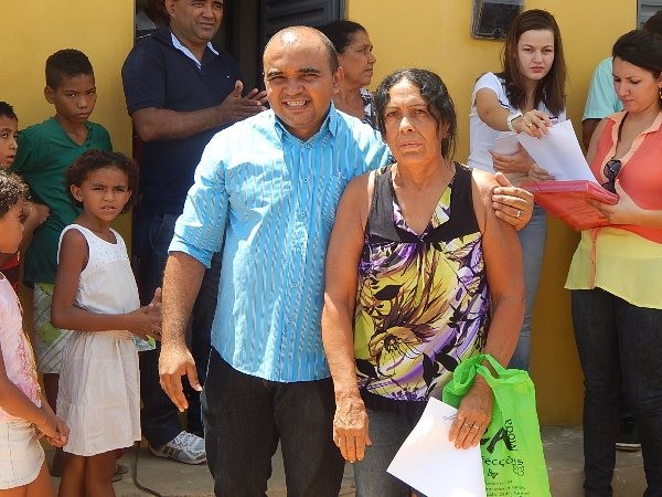 Beneficiários recebem casas do Programa Minha Casa Minha Vida  - Imagem 24