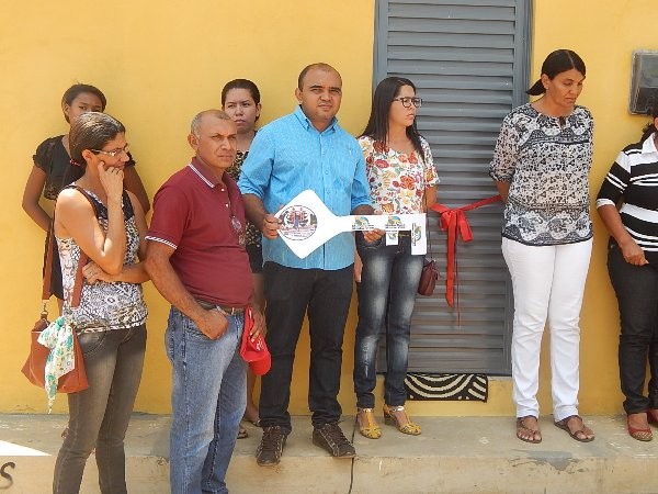 Beneficiários recebem casas do Programa Minha Casa Minha Vida  - Imagem 3