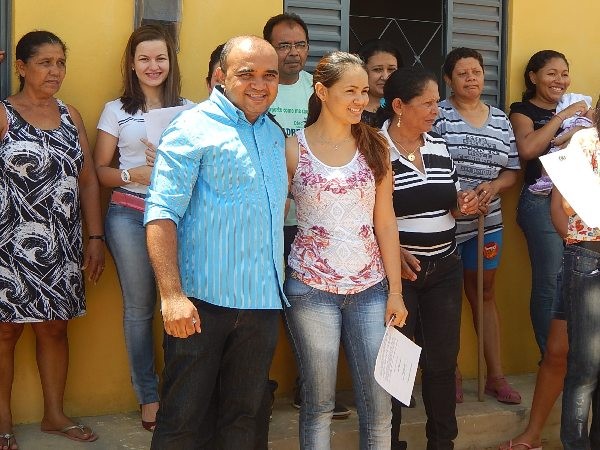 Beneficiários recebem casas do Programa Minha Casa Minha Vida  - Imagem 25