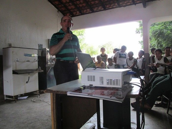 Coordenador da casa de Recuperação vida verdadeira  Faz palestra Sobre Drogas na Escola Roque Alencar em Agricolândia  - Imagem 16