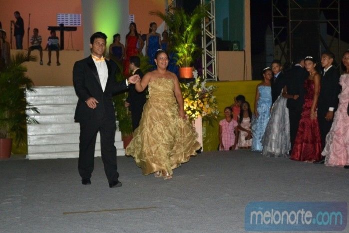 Secretaria Municipal do Trabalho e Assistência Social de Capitão de Campos realizou VI Baile de Debutantes - Imagem 58