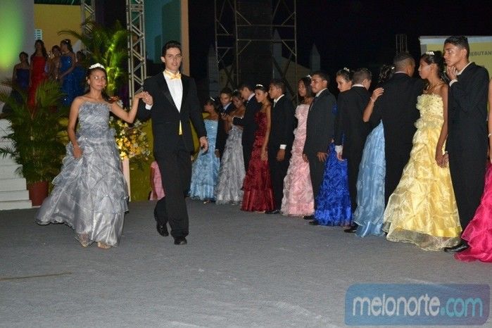 Secretaria Municipal do Trabalho e Assistência Social de Capitão de Campos realizou VI Baile de Debutantes - Imagem 59