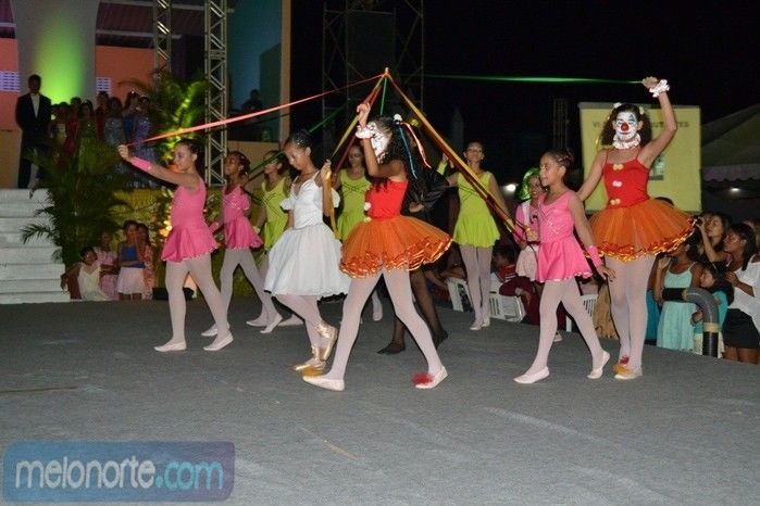 Secretaria Municipal do Trabalho e Assistência Social de Capitão de Campos realizou VI Baile de Debutantes - Imagem 25