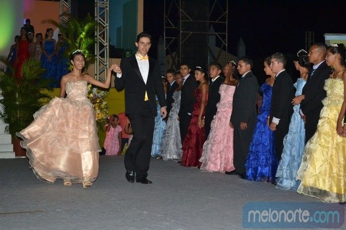 Secretaria Municipal do Trabalho e Assistência Social de Capitão de Campos realizou VI Baile de Debutantes - Imagem 65