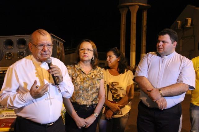 Prefeita Dra. Salete Rego e dezenas de fieis recepcionaram o arcebispo Dom Jacinto Filho - Imagem 12