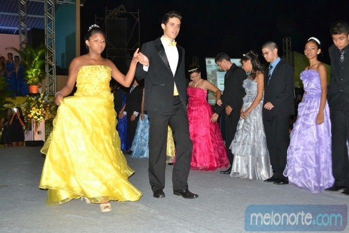 Secretaria Municipal do Trabalho e Assistência Social de Capitão de Campos realizou VI Baile de Debutantes - Imagem 69