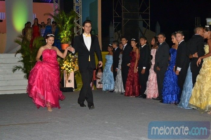 Secretaria Municipal do Trabalho e Assistência Social de Capitão de Campos realizou VI Baile de Debutantes - Imagem 57