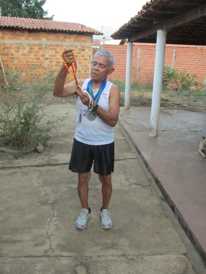 Domingos aos 69 Anos participa da Grande Maratona da Faculdade ISEPRO de Água Branca  - Imagem 8