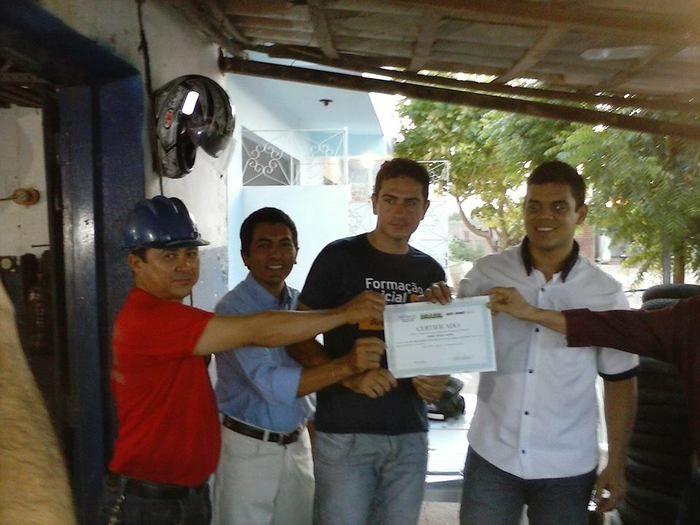 Mais qualificação - PRONATEC forma profissionais em mecânica de motocicletas em Itainópolis - Imagem 32