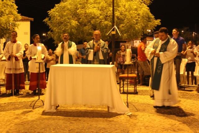 Arcebispo realiza celebração no município de Miguel Alves  - Imagem 11