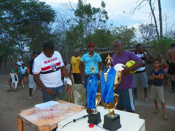 Comunidade da  Unha de Gato realizou final do campeonato - Imagem 10