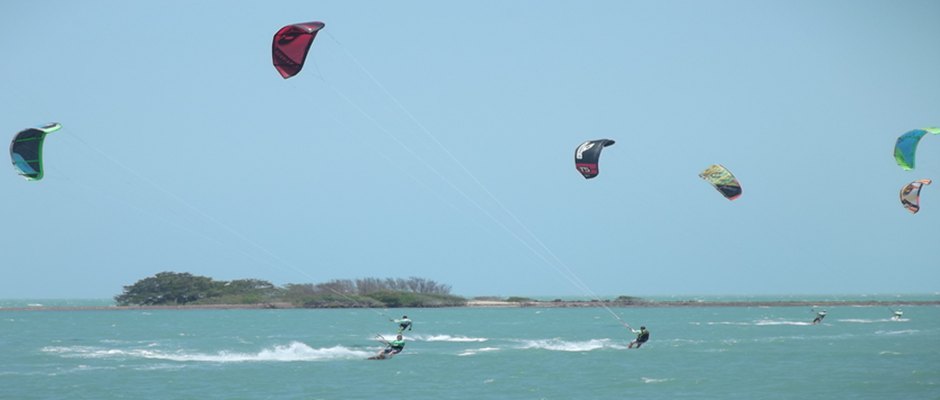 Kitesurf Esporte Sensação em Cajueiro da Praia Litoral do Piauí