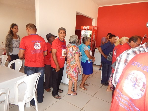 Grupo de Idosos de Lagoinha Ganham dia de Lazer Em Santa Cruz - Imagem 12