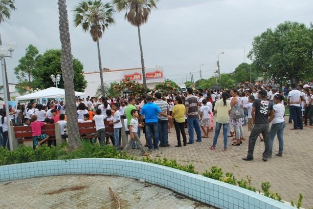 População de Demerval Lobão faz manifesto em defesa da vida - Imagem 9