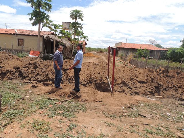 Prefeito Jonas Moura visita canteiro de obras - Imagem 9