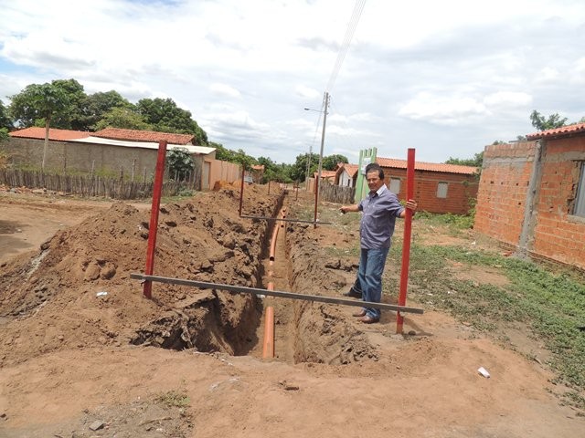 Prefeito Jonas Moura visita canteiro de obras - Imagem 8