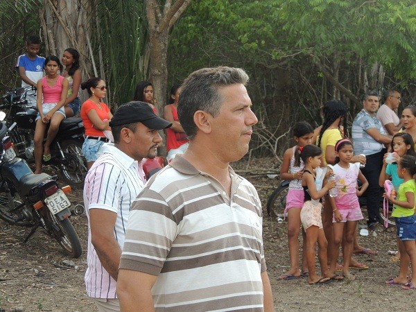                         Favoritos vencem e avançam no Campeonato Municipal - Imagem 5