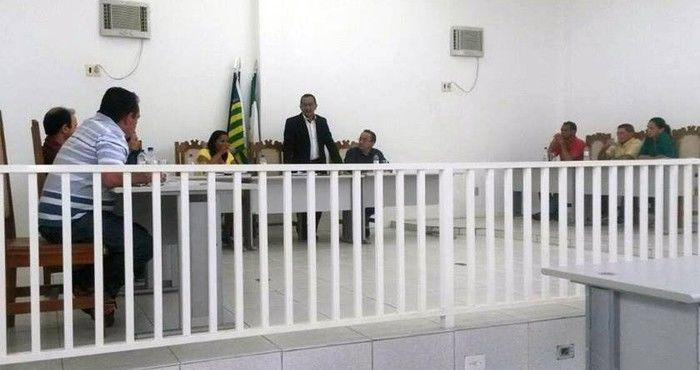 A Câmara de Vereadores realiza Audiência Pública para a discussão da LOA/2015 - Imagem 2