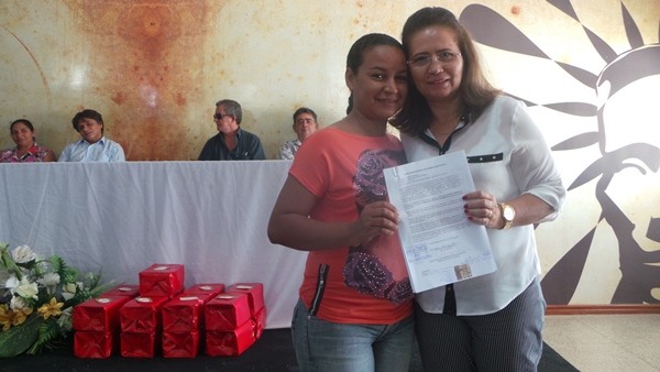 Prefeitura de Pimenteiras entrega registro de imóveis de residências  - Imagem 22