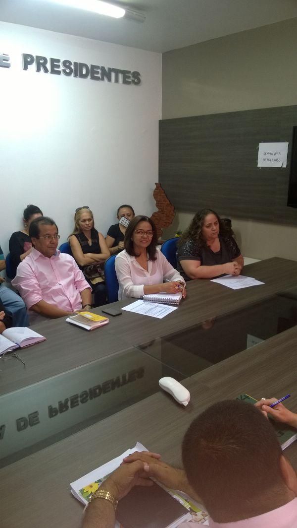 Prefeito Jonas assina termo de adesão ao projeto de Transporte de Pacientes Eletivos - Imagem 1