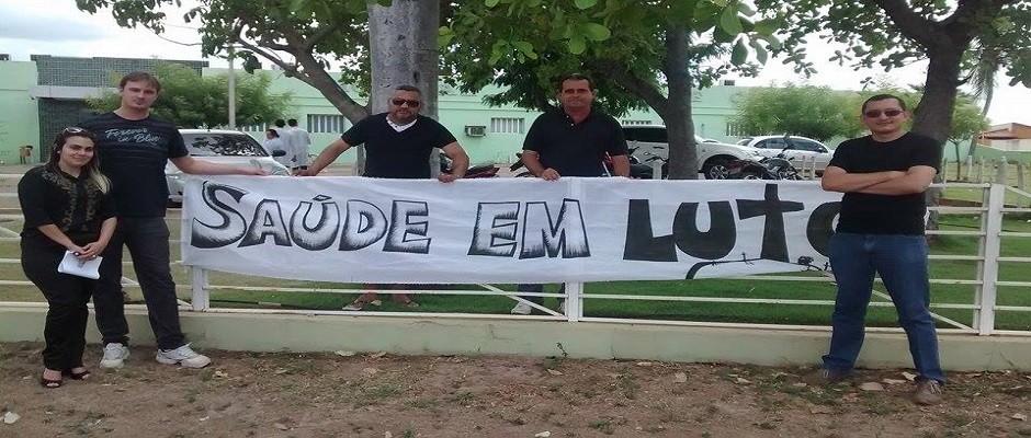 Médicos reivindicam cinco meses de salários atrasados no HRCM