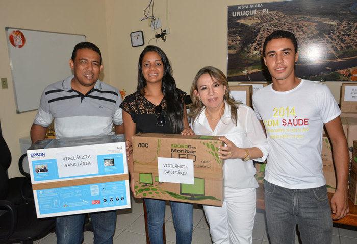 Prefeita Renata entrega computadores para Unidades de Saúde - Imagem 6