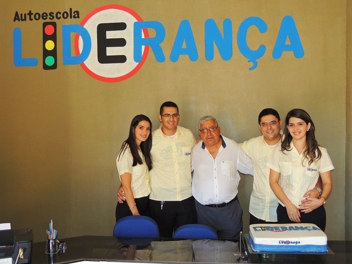 Autoescola Liderança realiza carreata para oficializar sua abertura - Imagem 5