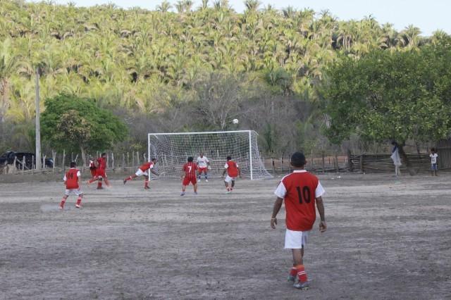 Prefeitura de Miguel Alves apoia campeonatos de futebol amador na zona rural - Imagem 17